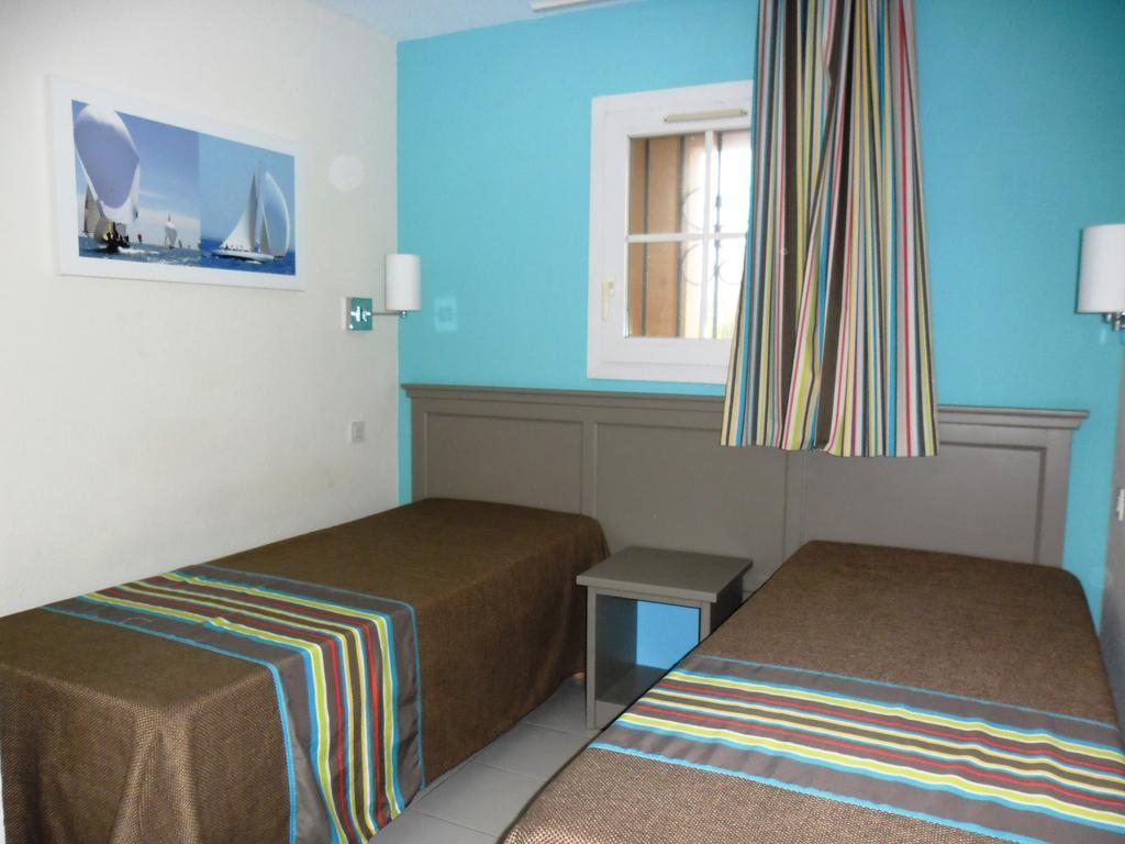 Echappee Bleue Immobilier - Les Marines Aparthotel Cogolin Room photo