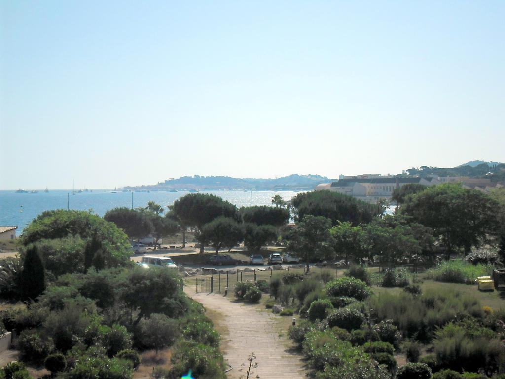 Echappee Bleue Immobilier - Les Marines Aparthotel Cogolin Room photo